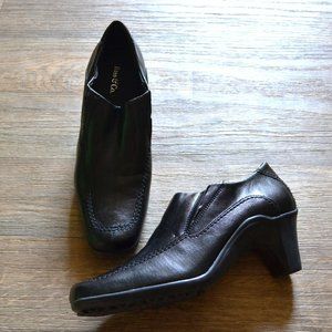 NWOT Bass & Co Black Leather Heeled Ankle Bootie Square Toe Shoe Size 7